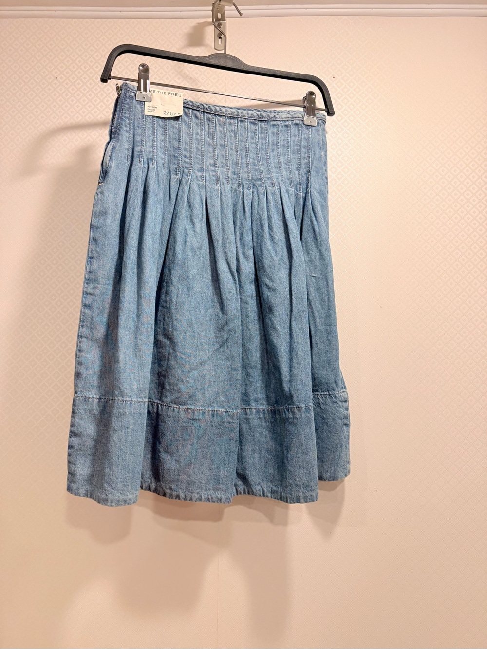 NWT Free People We The Free Peyton Pintuck Denim A-Line Midi Skirt Size 2 - Picture 6 of 14